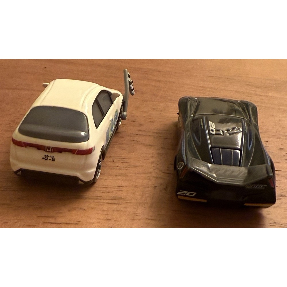 Jackson Storm No.20 Toy Car 1:55 Pixar Cars Diecast + Erik Lanely Disney Movie - Picture 4 of 7